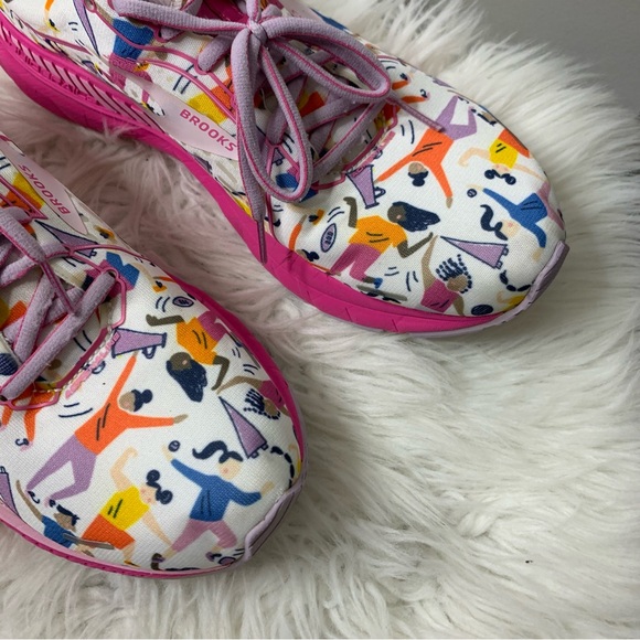 Brooks Women Empower Her Adrenaline GTS 21 Running Shoes Unity Together Sneakers - Picture 3 of 11